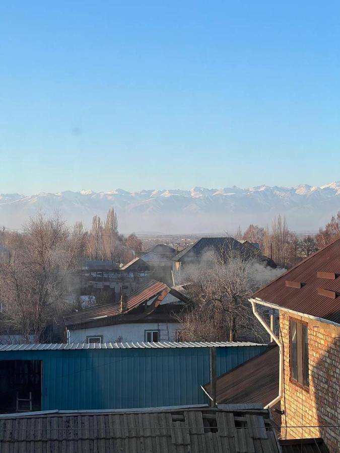 Emir Guest House In Karakol Exterior foto