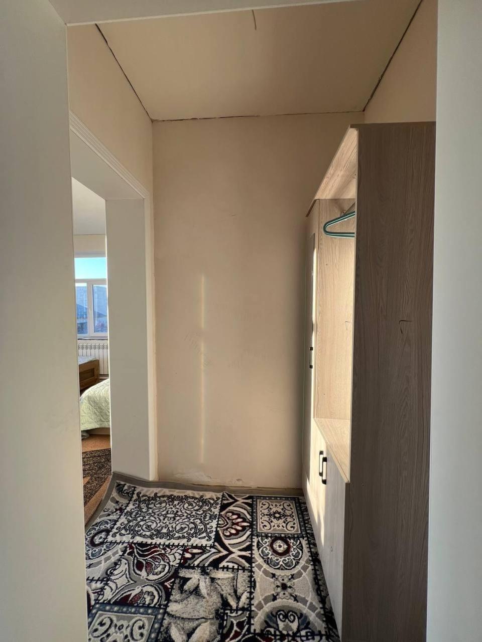 Emir Guest House In Karakol Quarto foto